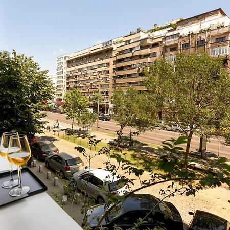 Downtown Oasis: Central Apartments With Cozy Charm Boekarest Buitenkant foto