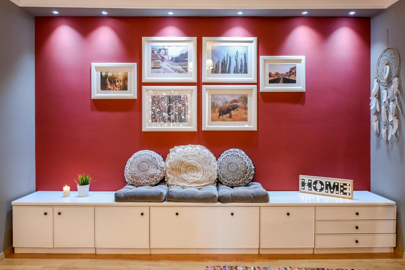 Downtown Oasis: Central Apartments With Cozy Charm Boekarest Kamer foto